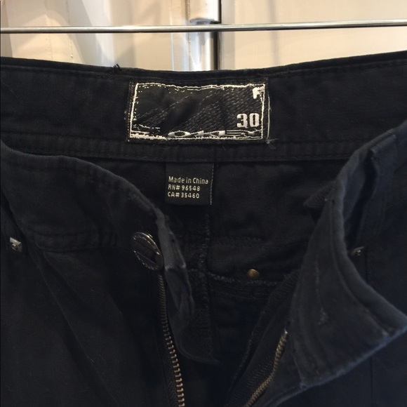 Men’s Oakley shorts size 30 - Picture 2 of 5